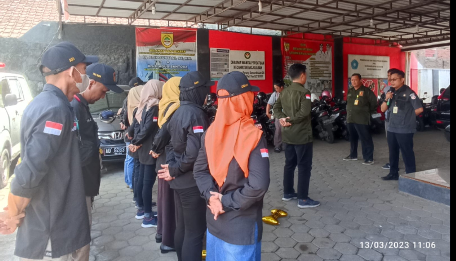 Bersama Panwascam Mojolaban, Bawaskab Sukoharjo Patroli Kawal Hak Pilih