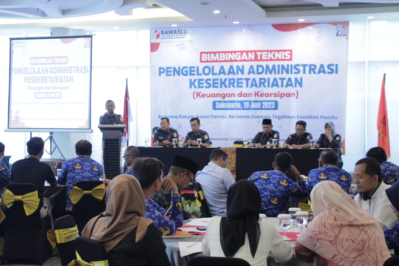 Bimtek Pengelolaan Administrasi Kesekretariatan Panwaslu Kecamatan Se-Kabupaten Sukoharjo