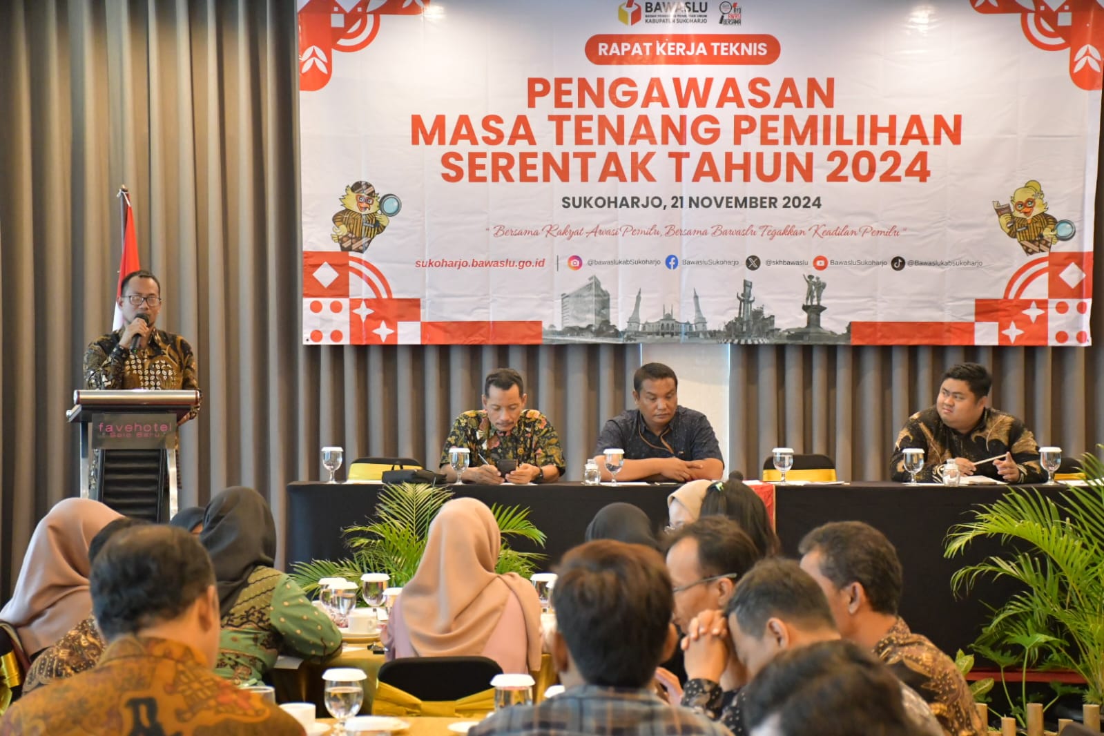 Rapat Kerja Teknis Pengawasan Masa Tenang Pemilihan Serentak Tahun 2024