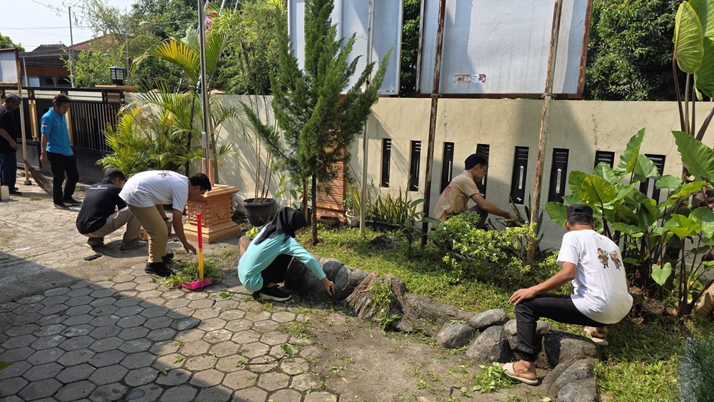 Kerja Bakti Jumat Sehati: Wujud Nyata Budaya Bersih dan Kebersamaan