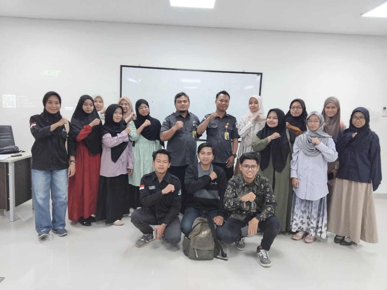 Mahasiswa Belajar Demokrasi Substantif Bawaslu Sukoharjo Bahas Pencegahan hingga Penyelesaian Sengketa Pemilu