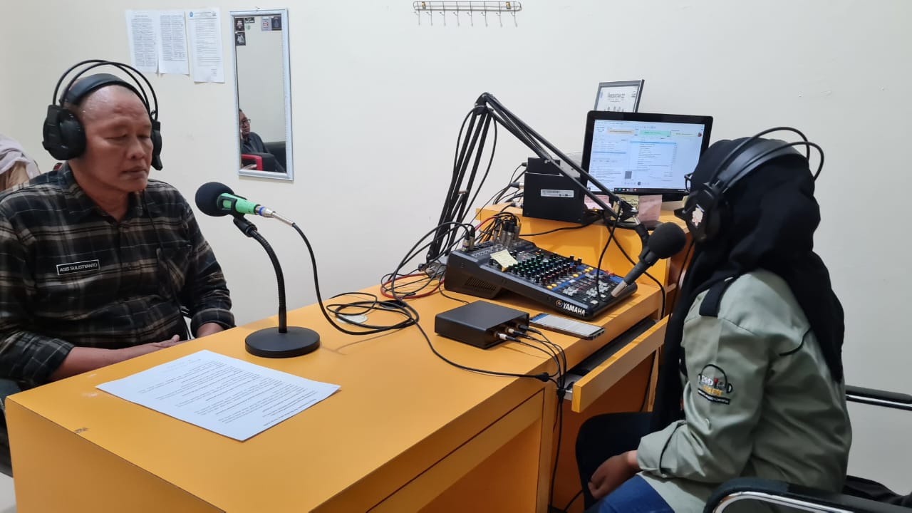 Bawaslu Sukoharjo Ajak Warga Ikut Awasi Pemilu Lewat Siaran Radio AAS FM