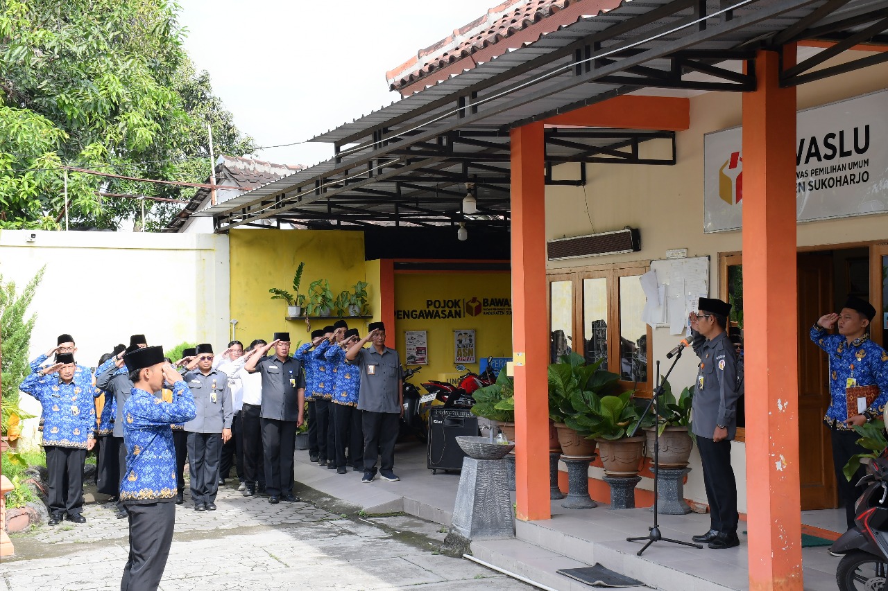 Bawaslu Sukoharjo Peringati Hari Pahlawan 2025 Meneladani Pahlawan, Melanjutkan Perjuangan