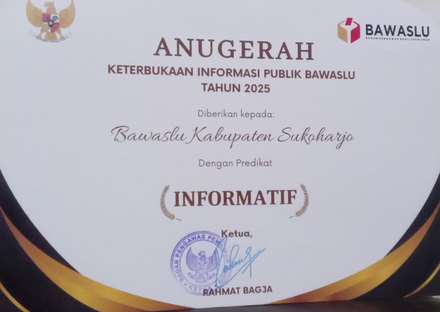 Bawaslu Kabupaten Sukoharjo Raih Predikat “INFORMATIF” dalam Anugerah Keterbukaan Informasi Publik Bawaslu Tahun 2025
