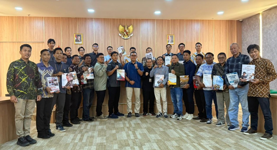 Bawaslu Sukoharjo Serahkan Laporan Akhir Divisi Pencegahan, Parmas, dan Humas ke Bawaslu RI