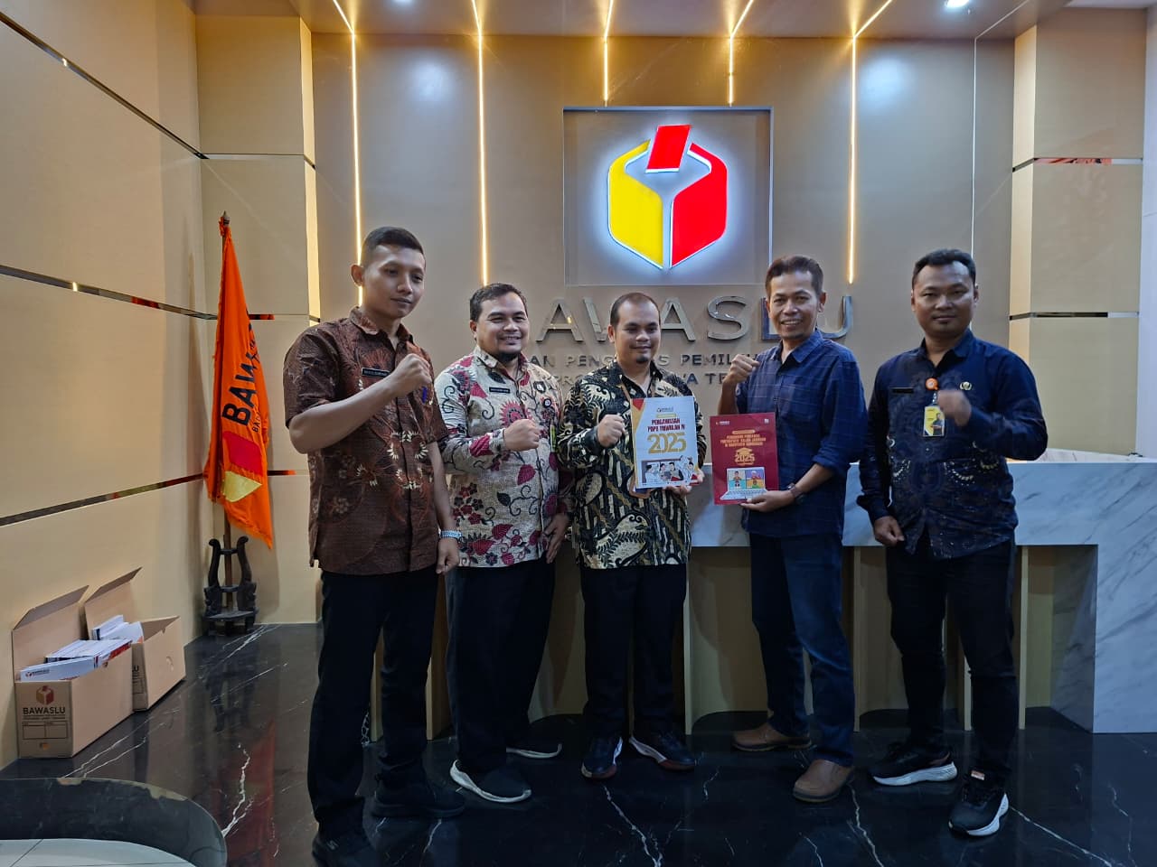 Bawaslu Sukoharjo Serahkan Laporan Akhir dan Lakukan Konsultasi ke Bawaslu Provinsi Jawa Tengah