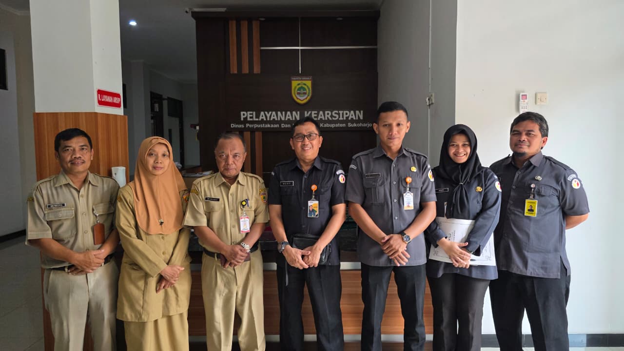 Persiapan Pemusnahan Arsip, Bawaslu Sukoharjo Jalin Koordinasi dengan Dinas Perpustakaan dan Kearsipan Kabupaten Sukoharjo