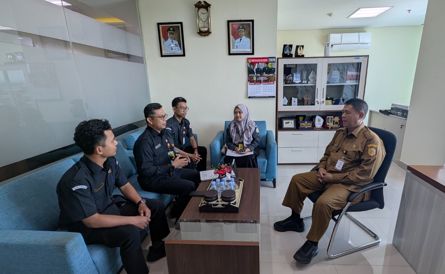 Bawaslu Sukoharjo bersama Dinas Pemberdayaan Masyarakat dan Desa Sukoharjo Bahas Strategi Netralitas Kepala Desa