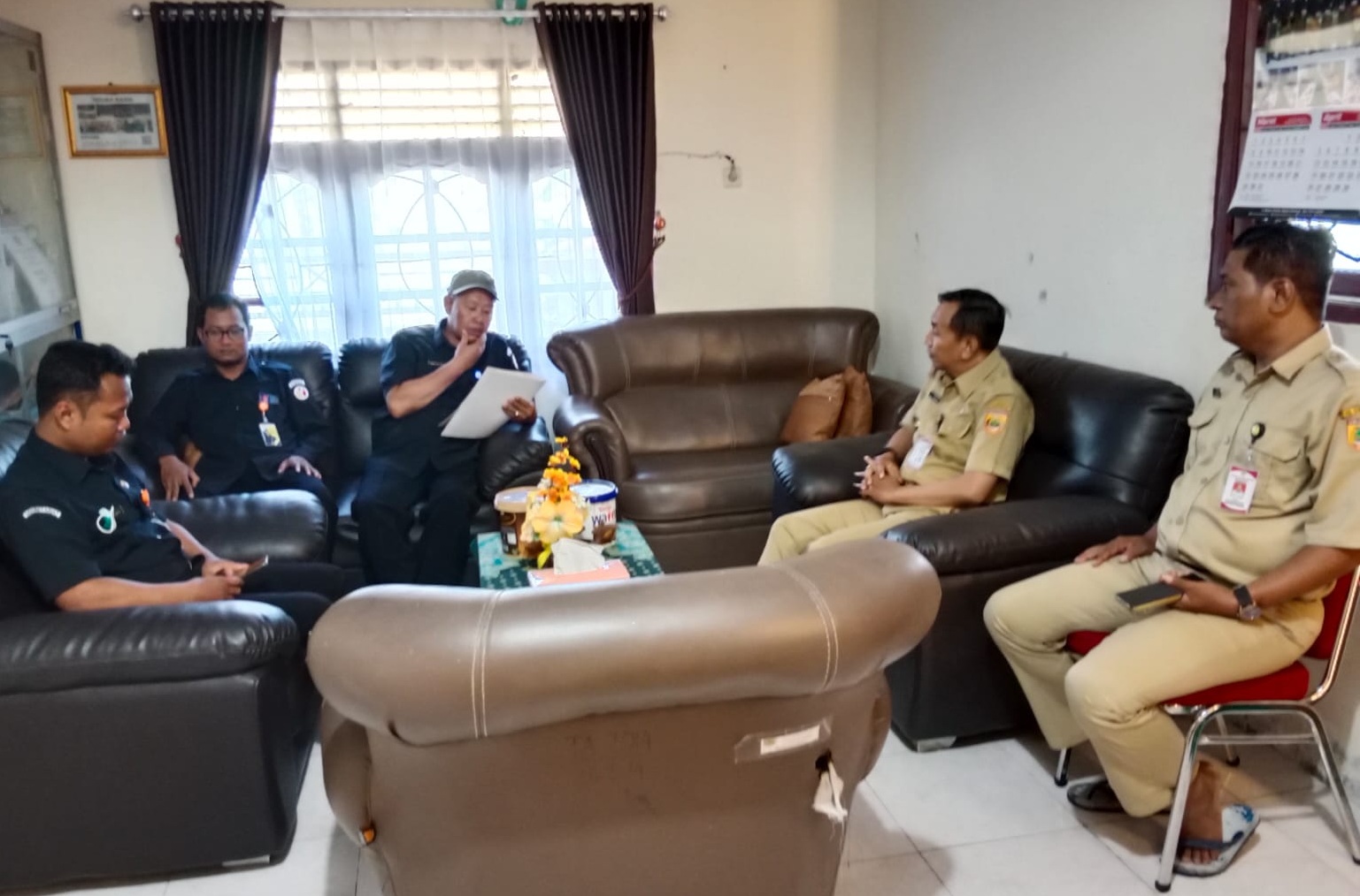 Awali Mei dengan Konsolidasi Demokrasi, Bawaslu Sukoharjo Sambangi Kelurahan Dukuh Bahas Netralitas ASN