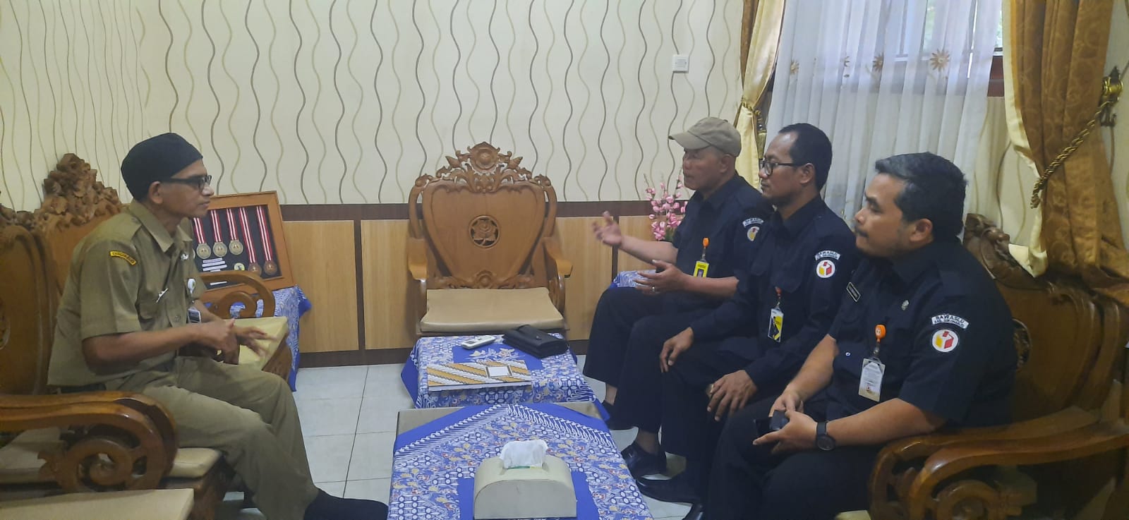 Bawaslu Sukoharjo Jalin Silaturahmi dan Rencana Kerja Sama dengan SMK Negeri 1 Sukoharjo