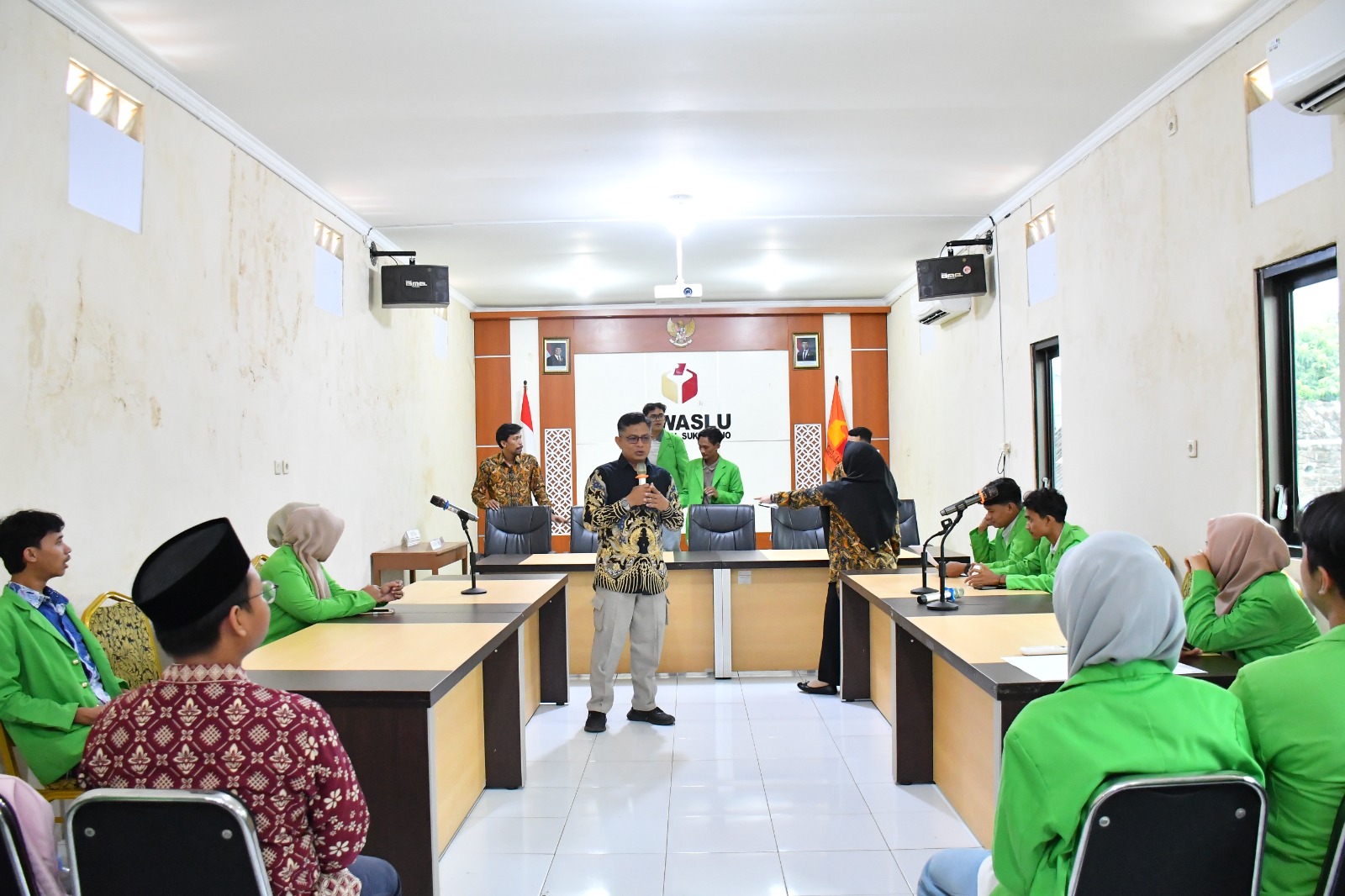 Bawaslu Sukoharjo dan UIN Raden Mas Said Gelar Simulasi Mediasi PSPP, Mahasiswa Praktik Langsung Proses Mediasi