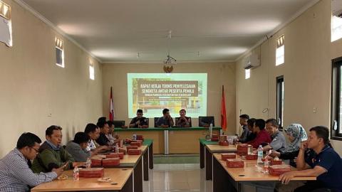 Rapat Koordinasi Tata Cara Penyelesaian Sengketa Antar Peserta Pemilu Dengan Panwaslu Kecamatan Stakeholder