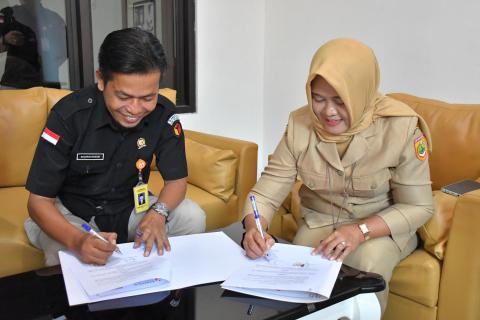 Penandatanganan MOU dengan Dinas Perpustakaan dan Kearsipan Kabupaten Sukoharjo