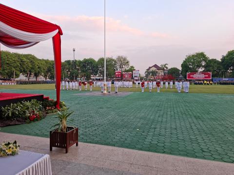 Penurunan Bendera HUT ke-80 RI Kab. Sukoharjo 