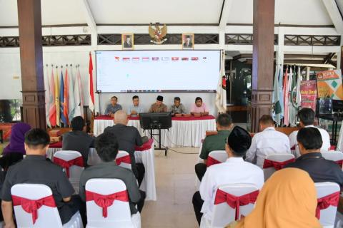 Bawaslu Sukoharjo Awasi Rapat Pleno PDPB Triwulan IV, Dorong Validitas Data dan Inklusi Pemilih Disabilitas 2