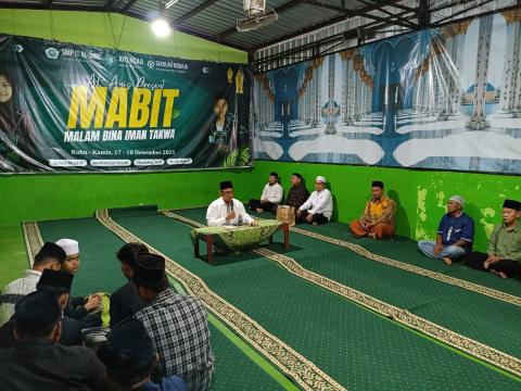 Bawaslu Sukoharjo Perkuat Pengawasan Partisipatif Bersama Paguyuban Wali Murid Kelas IX SMP IT Al-Anis