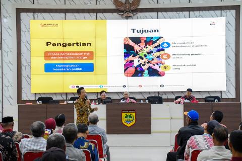 Pendidikan Politik Tokoh Masyarakat, Bawaslu Sukoharjo Dorong Partisipasi Aktif dan Budaya Politik Beretika