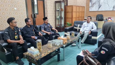Bawaslu Sukoharjo Dorong Kontribusi Pemikiran Mahasiswa UIN Raden Mas Said Lewat Debat Hukum Pemilu