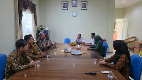 Bawaslu Sukoharjo Rangkul SMKN 2 Sukoharjo, Rencanakan Pendidikan Demokrasi Pemilih Pemula