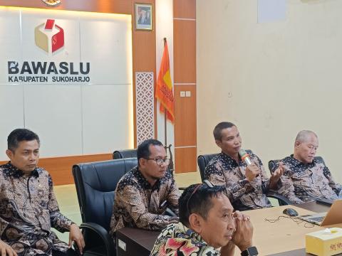 Bawaslu Sukoharjo Gelar Rapat Peningkatan Kapasitas Internal Bahas Logistik Pemilu