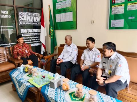 Perluas Jejaring Pengawasan di Lingkungan Kemenag, Bawaslu Sukoharjo Jajaki Kerja Sama Strategis Bersama MAN Sukoharjo