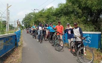 Sembari Gowes, Bawaskab Sukoharjo Patroli Kawal Hak Pilih