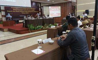 Rapat Pleno Terbuka Penetapan Pemenuhan Syarat Dukungan Bakal Pasangan Calon Perseorangan Bupati dan Wakil Bupati Pada Kabupaten Sukoharjo Tahun 2024