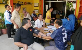 Seluruh Jajaran Bawaslu Sukoharjo Ikuti Tes Kesehatan dan Turnamen Tenis Meja dalam Rangka HUT Kabupaten Sukoharjo Ke-79