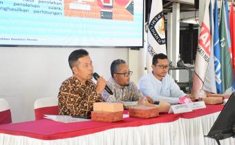 Bawaslu Sukoharjo Bahas E-Voting dan Keterwakilan 30% Perempuan dalam FGD KPU