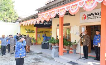 Bawaslu Sukoharjo Gelar Upacara HUT ke-80 RI dalam Semangat Persatuan