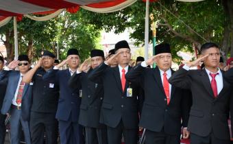 Pimpinan Bawaslu Sukoharjo Ikuti Upacara Kemerdekaan di Alun-Alun Satya Negara