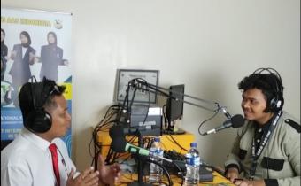 Mahkota Demokrasi Bawaslu Sukoharjo Tegaskan Peran Strategis Melalui Talkshow Radio AAS