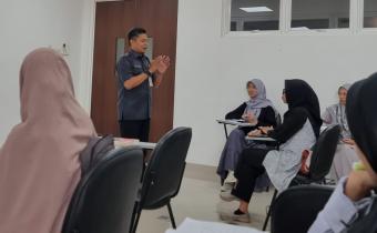 Strategi Mediasi dalam Pemilu, Bawaslu Sukoharjo Hadirkan Pembelajaran Interaktif di Kampus