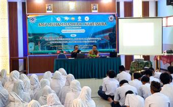 Bawaslu Sukoharjo Edukasi Etika Berdemokrasi di SMP Muhammadiyah Kartasura