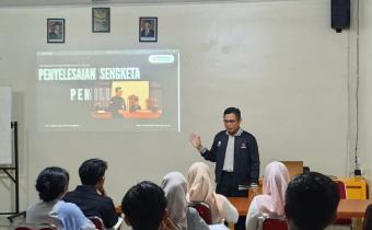 Isi Kuliah di ITB AAS, Bawaslu Sukoharjo Paparkan Kewenangan Penyelesaian Sengketa Pemilu