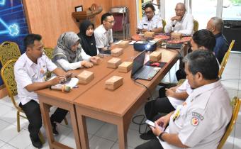 Menuju Pemilu Inklusif, Bawaslu Sukoharjo Gelar Rapat Penguatan Kepemiluan bagi Disabilitas dan Kelompok Rentan