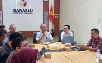 Tingkatkan Akuntabilitas Keuangan, Bawaslu Sukoharjo Gandeng KPPN Evaluasi IKPA