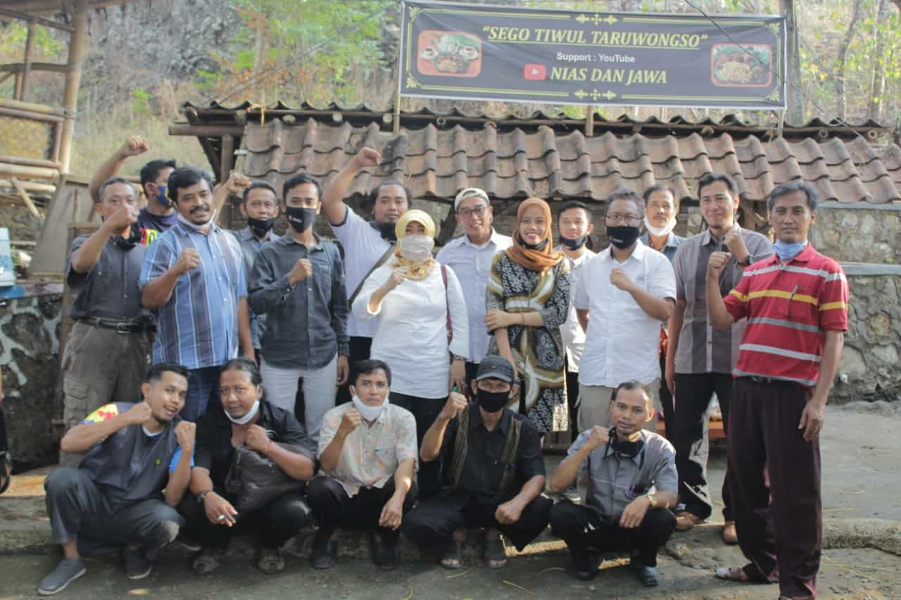 Foto bersama usai Ngulik Pilkada